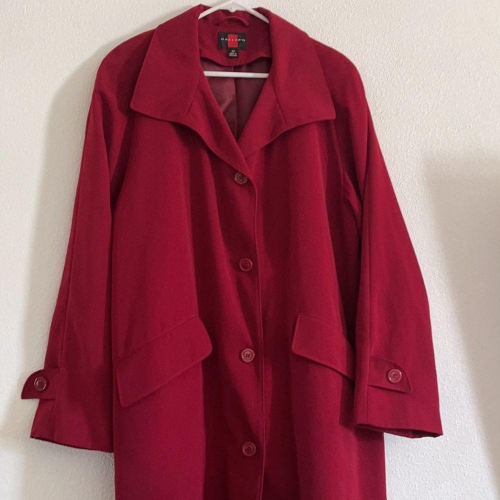 CLASSY & ELEGANT GALLERY RAINCOAT/TRENCH COAT 10❤️